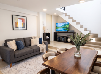 VENTA TRIPLEX DE DOS DORMITORIOS