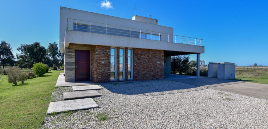 VENTA CASA EN LA FAUSTINA CLUB DE CAMPO