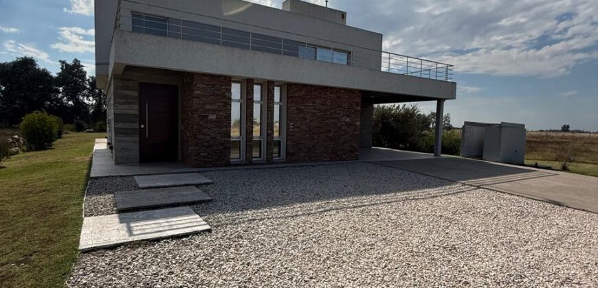 VENTA CASA EN LA FAUSTINA CLUB DE CAMPO